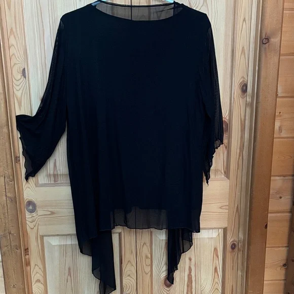 Black Sleeveless Rhinestone Bow High-Low Top - Picture 6 of 6